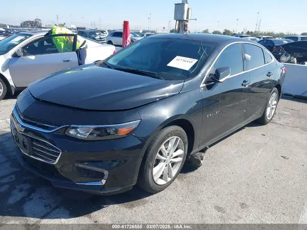 1G1ZD5ST3JF219042 2018 CHEVROLET MALIBU - Image 2