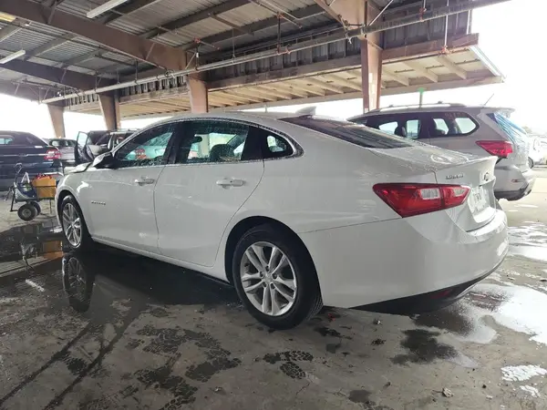 1G1ZD5ST3JF224323 2018 CHEVROLET MALIBU - Image 2