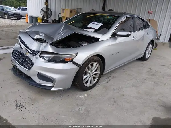 1G1ZD5ST3JF225228 2018 CHEVROLET MALIBU - Image 2