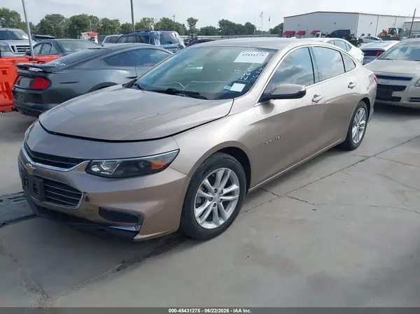 1G1ZD5ST3JF229991 2018 CHEVROLET MALIBU - Image 2