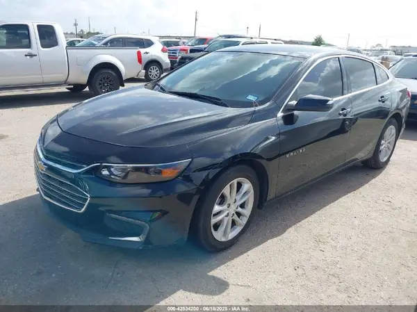 1G1ZD5ST3JF230221 2018 CHEVROLET MALIBU - Image 2