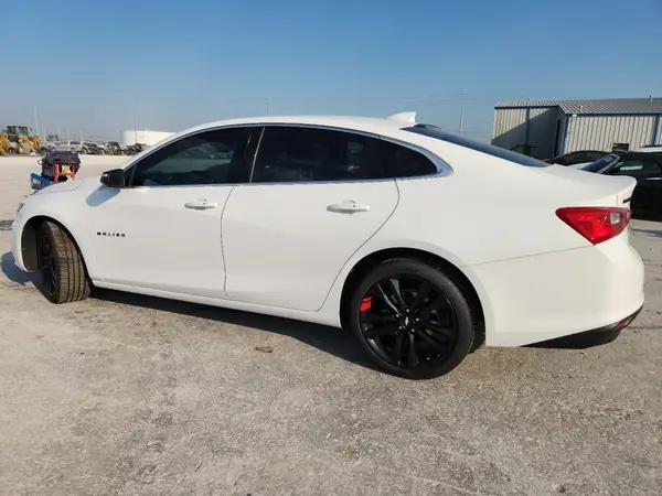 1G1ZD5ST3JF230817 2018 CHEVROLET MALIBU - Image 2