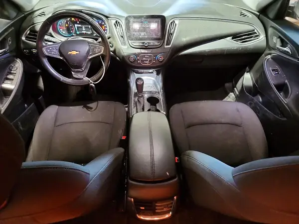 1G1ZD5ST3JF233006 2018 CHEVROLET MALIBU - Image 8