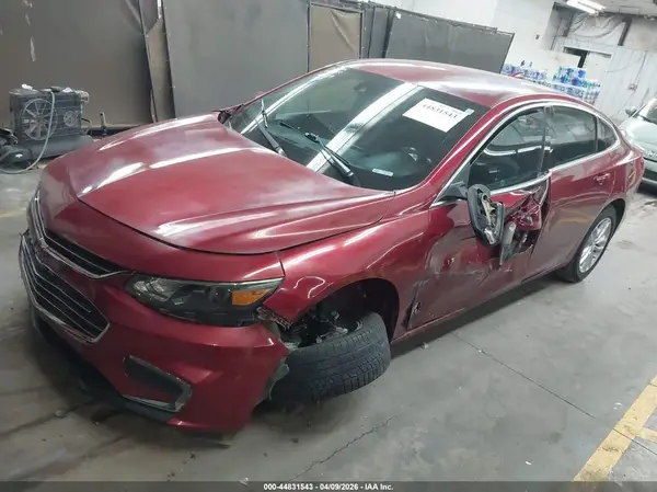 1G1ZD5ST3JF235144 2018 CHEVROLET MALIBU - Image 2