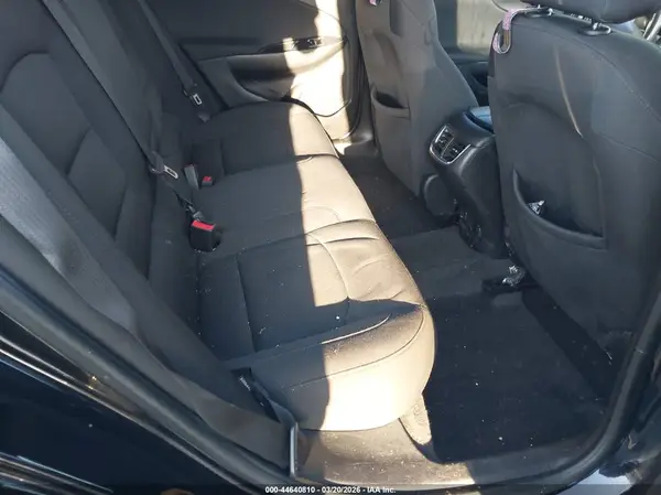1G1ZD5ST3JF235550 2018 CHEVROLET MALIBU - Image 8