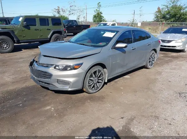 1G1ZD5ST3JF243812 2018 CHEVROLET MALIBU - Image 2