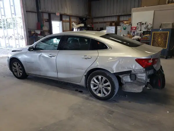1G1ZD5ST3JF244667 2018 CHEVROLET MALIBU - Image 2