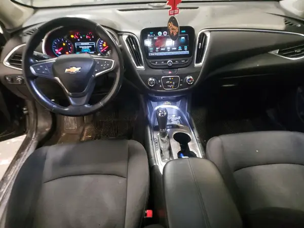1G1ZD5ST3JF247939 2018 CHEVROLET MALIBU - Image 8