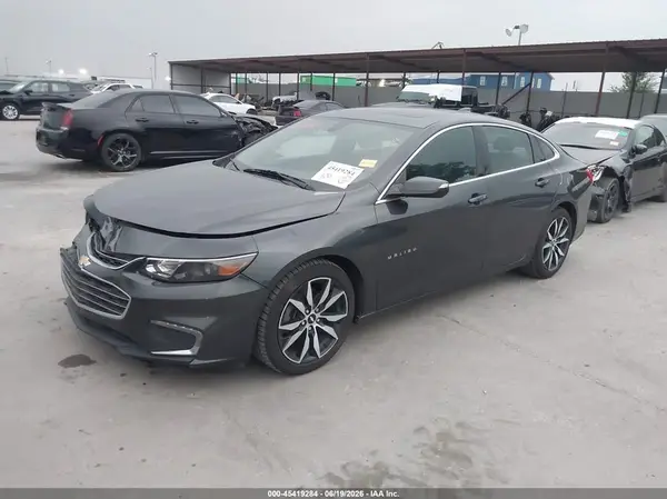 1G1ZD5ST3JF251201 2018 CHEVROLET MALIBU - Image 2