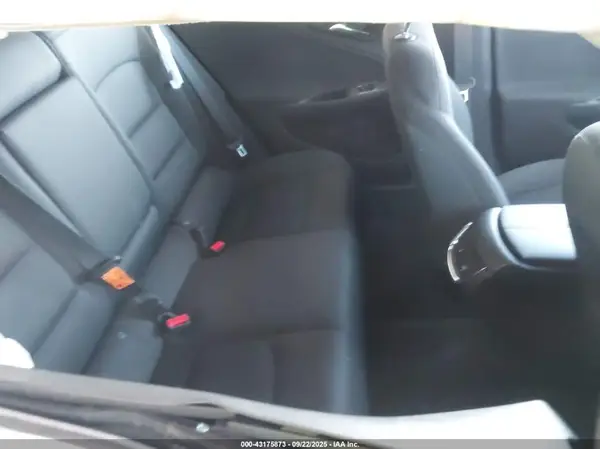 1G1ZD5ST3JF256883 2018 CHEVROLET MALIBU - Image 8