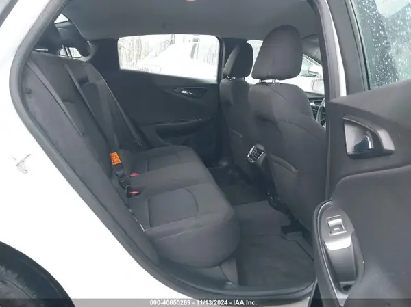 1G1ZD5ST3JF260402 2018 CHEVROLET MALIBU - Image 8