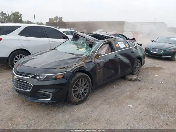 1G1ZD5ST3JF262831 2018 CHEVROLET MALIBU - Image 2