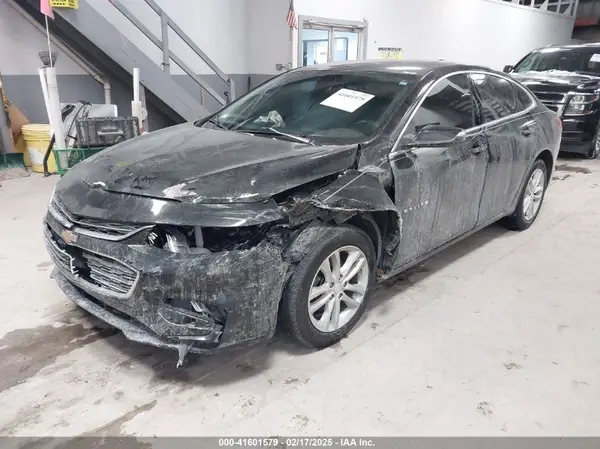 1G1ZD5ST3JF264434 2018 CHEVROLET MALIBU - Image 2