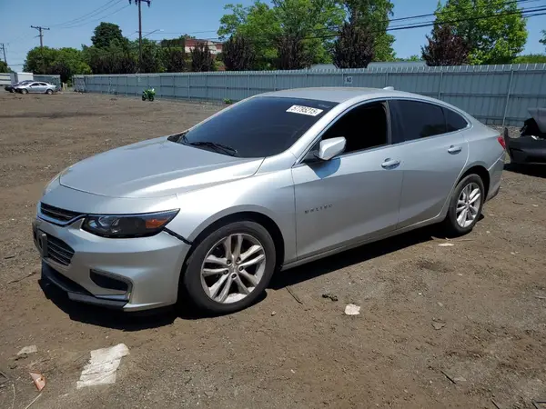1G1ZD5ST3JF265857 2018 CHEVROLET MALIBU - Image 1