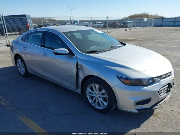 1G1ZD5ST3JF270251 2018 CHEVROLET MALIBU - Image 1