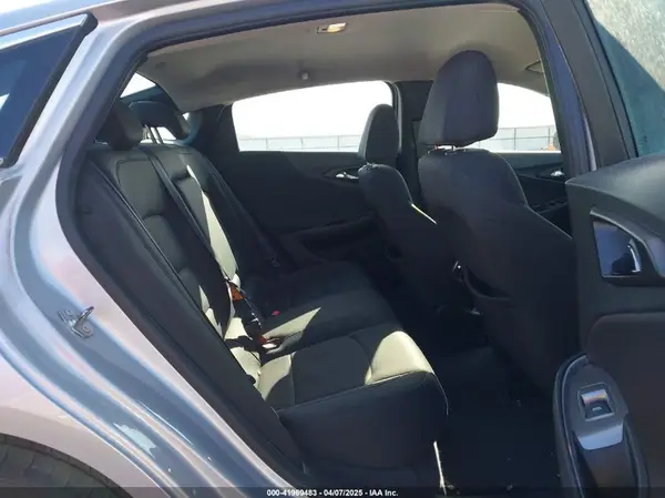 1G1ZD5ST3JF270251 2018 CHEVROLET MALIBU - Image 8