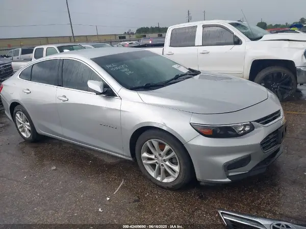 1G1ZD5ST3JF275062 2018 CHEVROLET MALIBU - Image 1