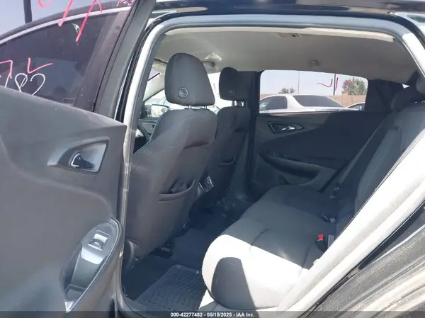 1G1ZD5ST3JF275577 2018 CHEVROLET MALIBU - Image 8