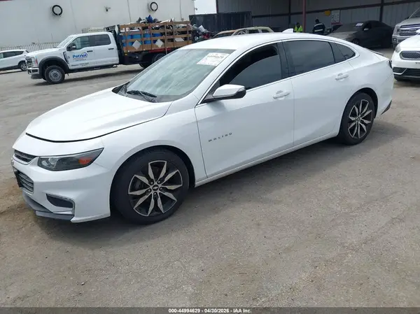 1G1ZD5ST3JF278950 2018 CHEVROLET MALIBU - Image 2