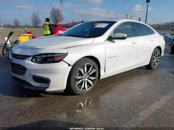 1G1ZD5ST3JF287535 2018 CHEVROLET MALIBU - Image 2