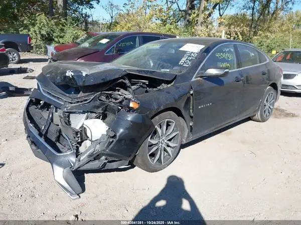 1G1ZD5ST3JF288877 2018 CHEVROLET MALIBU - Image 2
