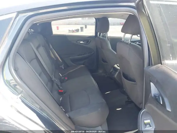 1G1ZD5ST3KF108458 2019 CHEVROLET MALIBU - Image 8