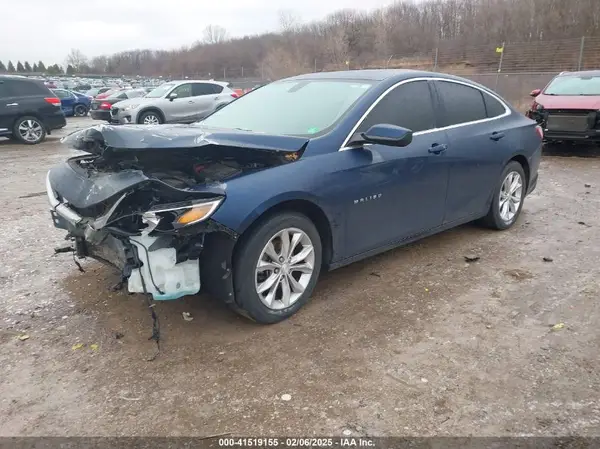 1G1ZD5ST3KF116978 2019 CHEVROLET MALIBU - Image 2