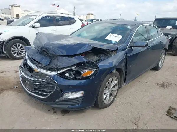 1G1ZD5ST3KF118181 2019 CHEVROLET MALIBU - Image 2