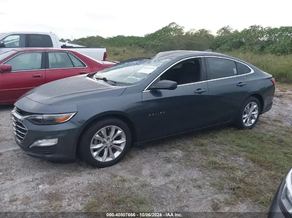 1G1ZD5ST3KF118844 2019 CHEVROLET MALIBU - Image 2