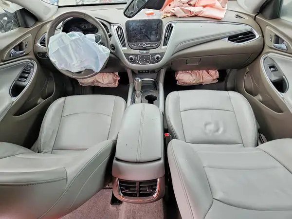 1G1ZD5ST3KF124093 2019 CHEVROLET MALIBU - Image 8
