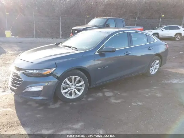 1G1ZD5ST3KF143114 2019 CHEVROLET MALIBU - Image 2