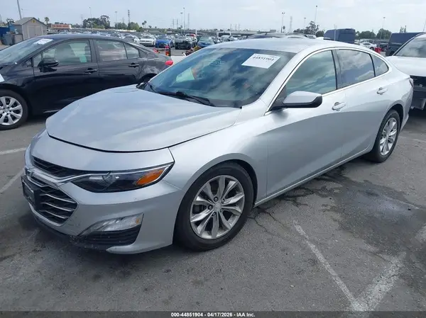 1G1ZD5ST3KF154971 2019 CHEVROLET MALIBU - Image 2