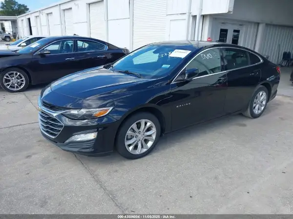 1G1ZD5ST3KF157188 2019 CHEVROLET MALIBU - Image 2