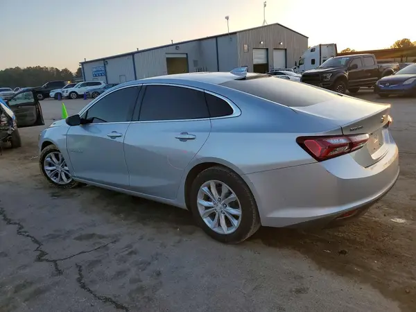 1G1ZD5ST3KF158082 2019 CHEVROLET MALIBU - Image 2