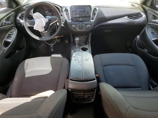 1G1ZD5ST3KF164285 2019 CHEVROLET MALIBU - Image 8