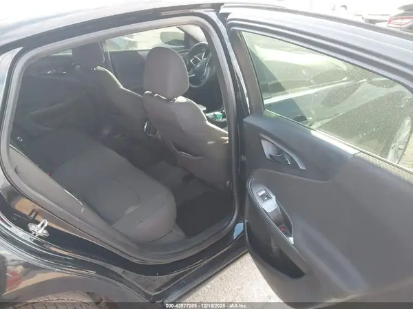 1G1ZD5ST3KF169356 2019 CHEVROLET MALIBU - Image 8