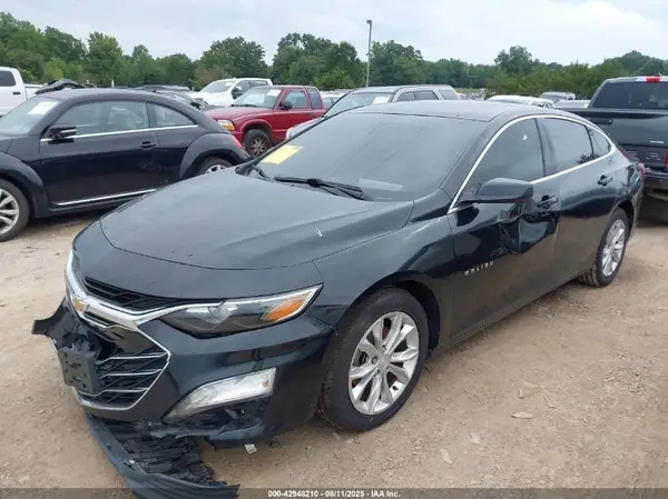 1G1ZD5ST3KF181247 2019 CHEVROLET MALIBU - Image 2
