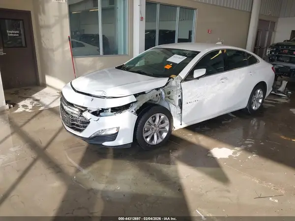 1G1ZD5ST3KF182480 2019 CHEVROLET MALIBU - Image 2