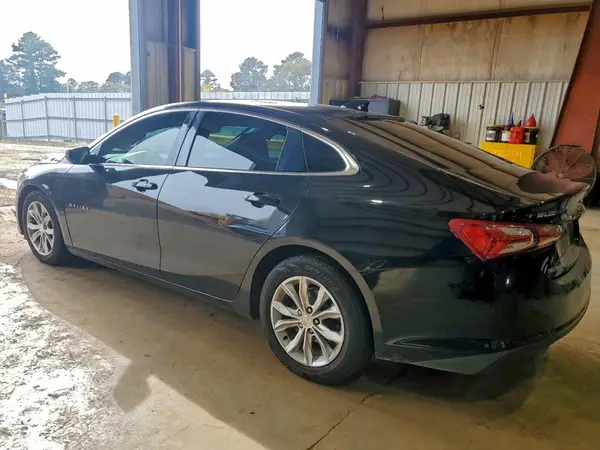 1G1ZD5ST3KF182723 2019 CHEVROLET MALIBU - Image 2