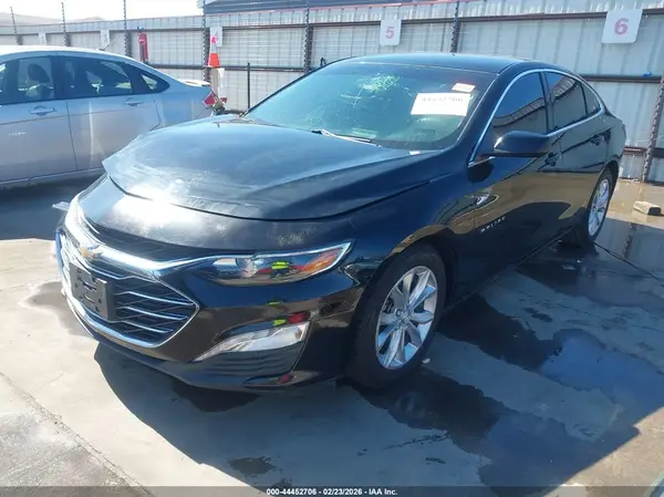 1G1ZD5ST3KF183709 2019 CHEVROLET MALIBU - Image 2