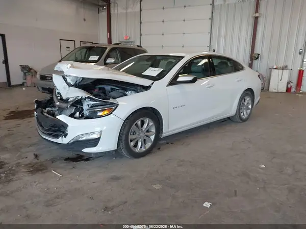 1G1ZD5ST3KF187078 2019 CHEVROLET MALIBU - Image 2