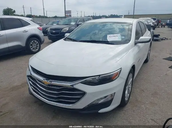 1G1ZD5ST3KF200993 2019 CHEVROLET MALIBU - Image 2