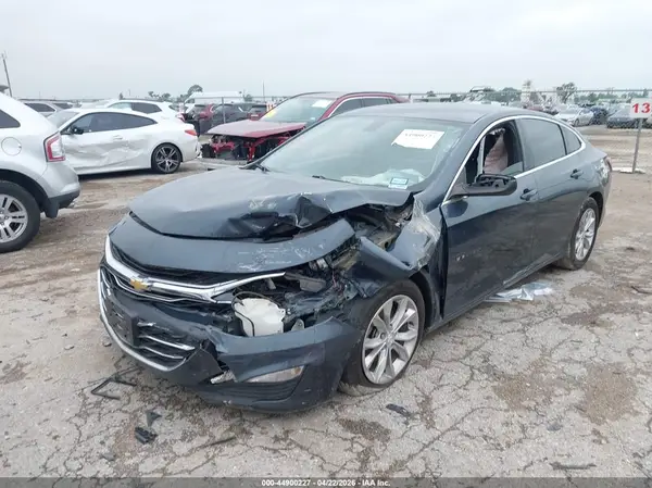 1G1ZD5ST3KF202775 2019 CHEVROLET MALIBU - Image 2