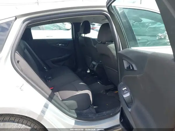 1G1ZD5ST3KF209886 2019 CHEVROLET MALIBU - Image 8