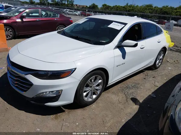 1G1ZD5ST3KF210777 2019 CHEVROLET MALIBU - Image 2