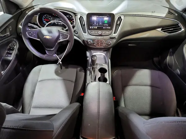 1G1ZD5ST3KF215686 2019 CHEVROLET MALIBU - Image 8