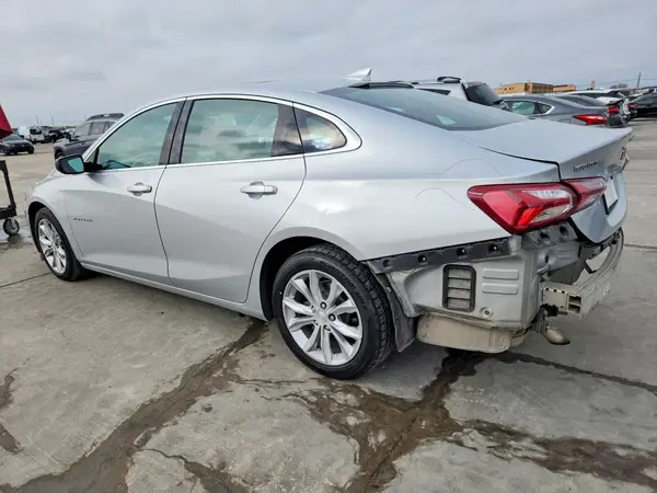 1G1ZD5ST3LF011262 2020 CHEVROLET MALIBU - Image 2