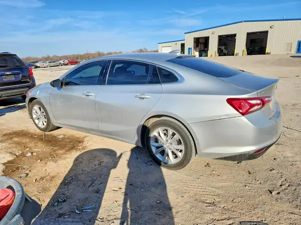 1G1ZD5ST3LF024805 2020 CHEVROLET MALIBU - Image 2