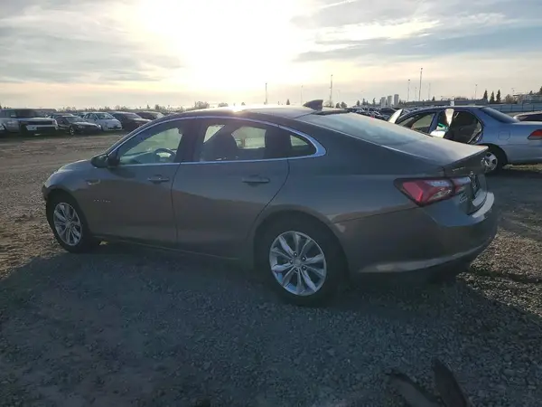 1G1ZD5ST3LF033648 2020 CHEVROLET MALIBU - Image 2