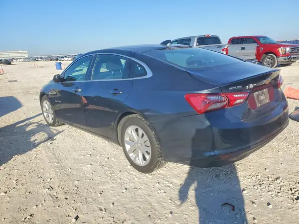 1G1ZD5ST3LF037179 2020 CHEVROLET MALIBU - Image 2